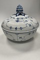 Danam Antik præsenterer: Royal Copenhagen Musselmalet Riflet Stor Jubilæums Punch Bowle No 189
