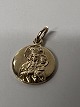 Antik Huset præsenterer: 14k. Guldmedaljon med motiv af jomfru Maria og Jesusbarnet med glorier.Højde: 1,6 cm.
