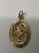 Antik Huset præsenterer: 14k. Guldvedhæng med motiv af de rejsendes beskytter - Sankt Christoffer. Højde: 2,0 cm.