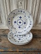 Karstens Antik præsenterer: Royal Copenhagen Musselmalet riflet middagstallerken no. 175
