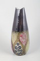 L'Art præsenterer: Ingrid Atterberg for Upsala-Ekeby, vase.
