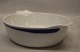 Klosterkælderen præsenterer: 254 Stort fad med hanke 9 x 32.5 cm (402) B&G porcelæn Komet