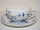 Blue Fluted Plain
Large Tea Cup