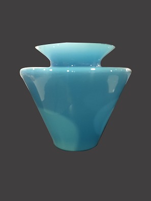 Vase, turkisfarvet
Ukendt
Glas
H: 23 cm, b: 25 cm
God stand
Ukendt
