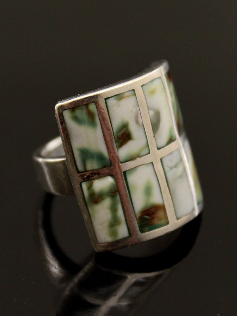 Sterling silver ring size 56 with enamel.