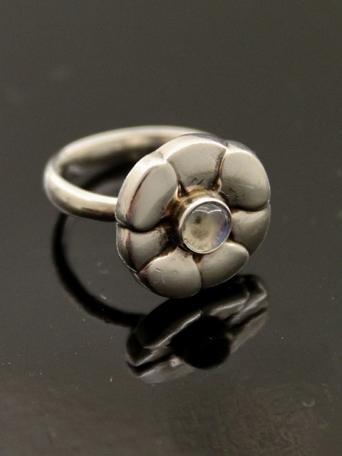 Georg Jensen moonlight blossom ring sterling sølv med månesten