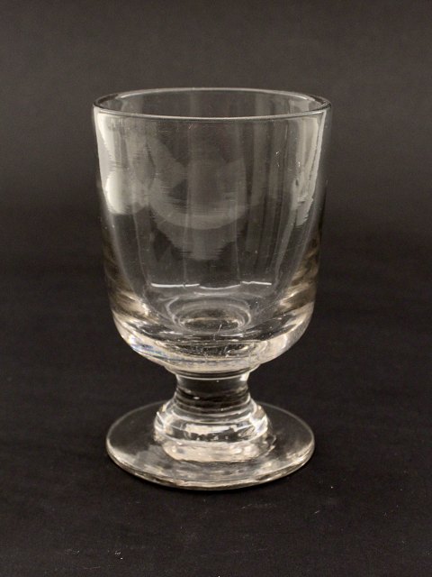 Heavy glass glass