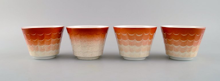 Wilhelm Kåge for Gustavsberg. Fire urtepotteskjulere i porcelæn. Svensk design, 
1960