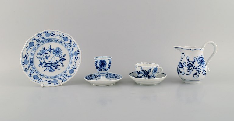 Meissen Løgmønstret egoist kaffeservice i håndmalet porcelæn. Ca. 1900.
