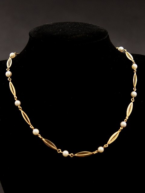 14 carat gold necklace