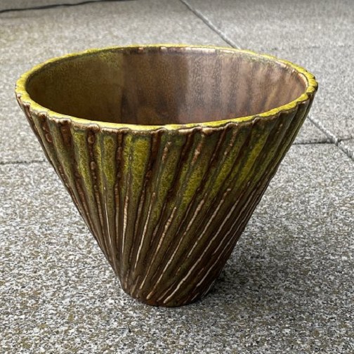 Arno Malinowski
Vase