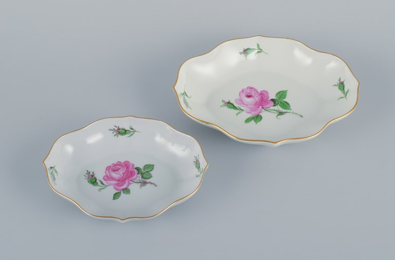 Meissen, Tyskland, Pink Rose, to porcelænsskåle håndmalet med motiv af lyserøde 
roser.