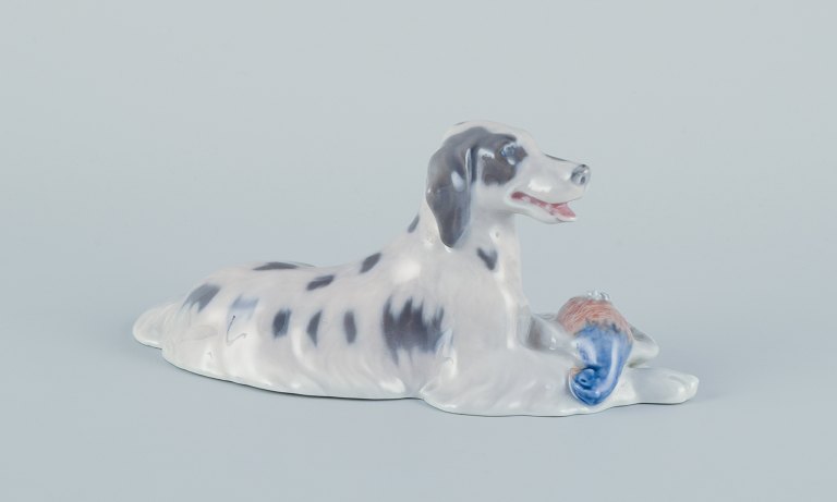 Royal Copenhagen, porcelain figurine of a setter with pheasant.