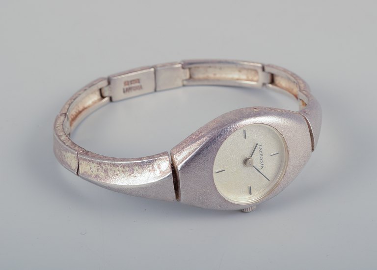 Björn Weckström for Lapponia, Finland. Dame armbåndsur i sterlingsølv.
Quartz-værk.