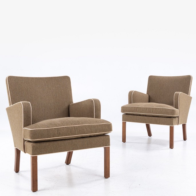 Kaare Klint / Rud. Rasmussen
KK 5313 - Pair of easy chairs in mahogany upholstered with 