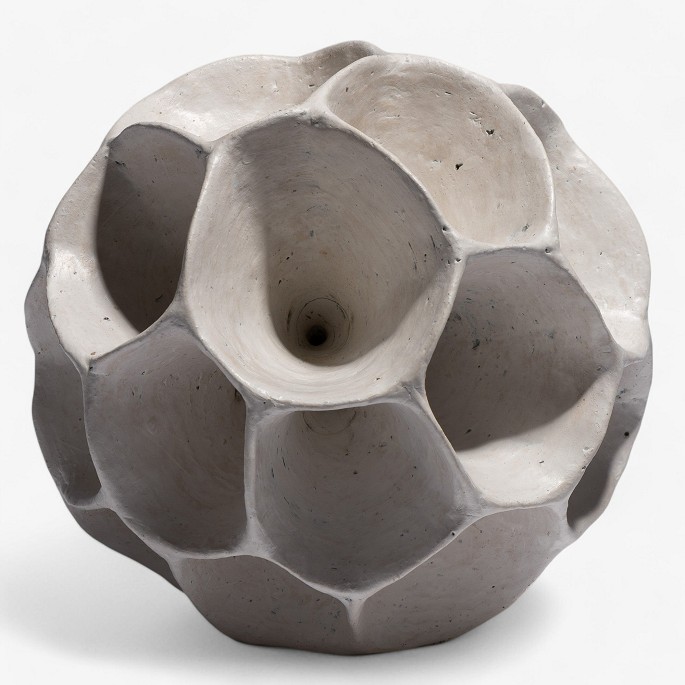 Barbro Åberg.
Round ceramic sculpture (unique). Title: 