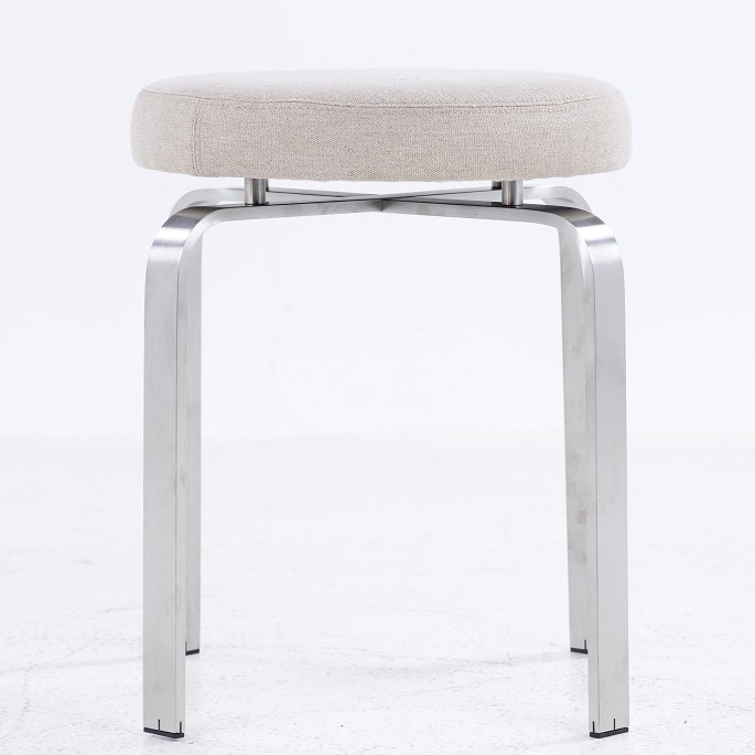 Jørgen Høj / Klassik Studio.
JH Stool with steel frame and upholstered seat in natural canvas.
1 pc. in stock

