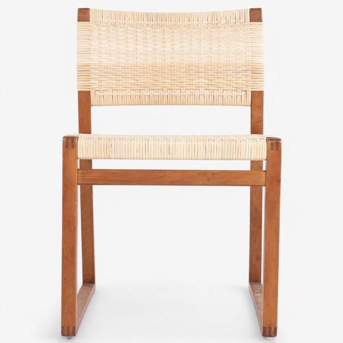 Børge Mogensen / Fredericia Furniture
BM 61 - Chair in mahogany with seat and back in new wicker.
1 pc. in stock
