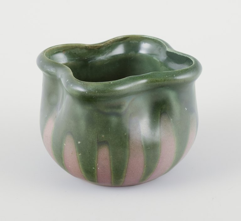 Kähler, lille urtepotteskjuler af keramik.