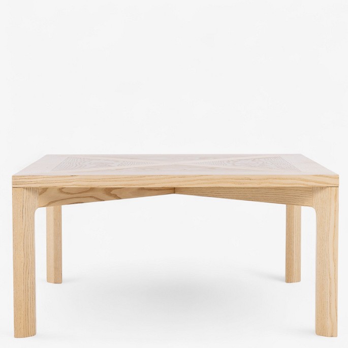 Poul Kjærholm / PP Møbler.
PK 70 - Square coffee table in patinated ash wood. Manufacturer