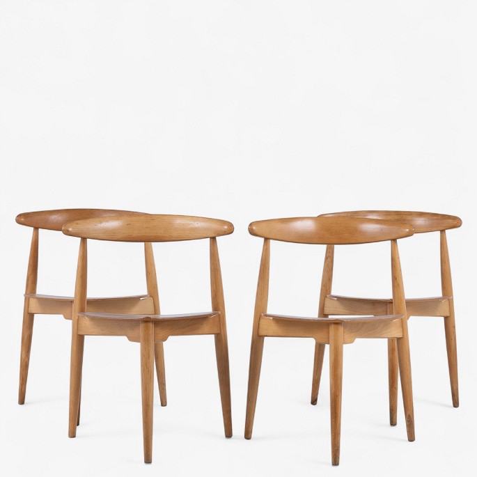 Hans J. Wegner / Fritz Hansen.
FH 4130 - Set of 4 
