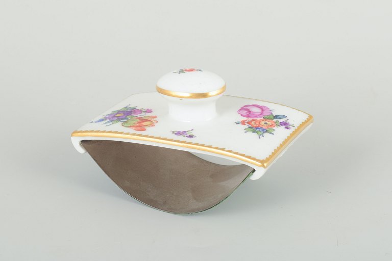 Royal Copenhagen
Sachsisk Blomst blæksuger, ca. 1900.