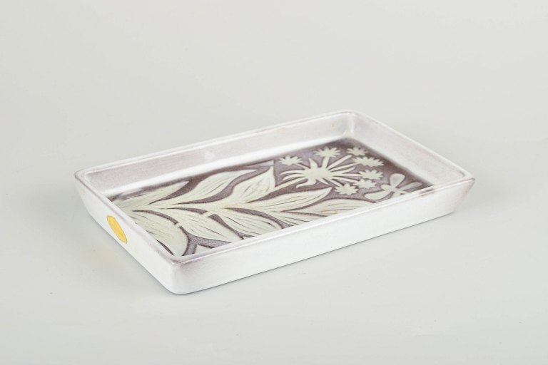 Mari Simmulson for Upsala EkebyRectangular dish/tray, model 4330/682, 1960s.
