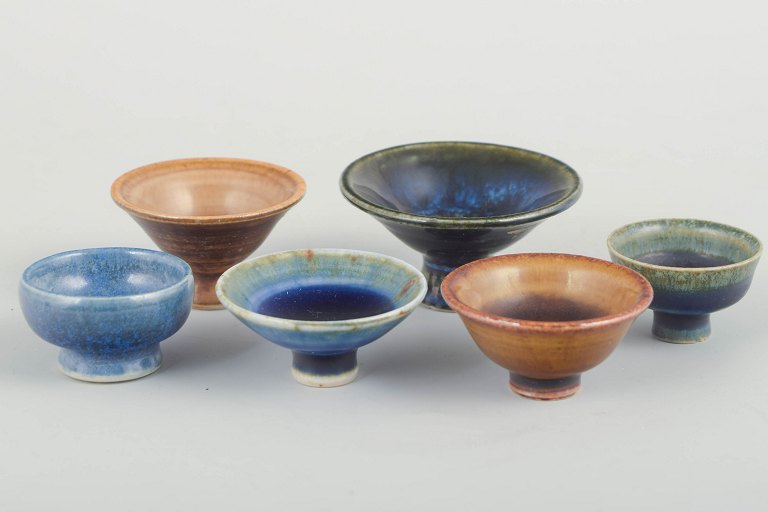 John Andersson for HöganäsSet of six miniature bowls, 1970/80s.