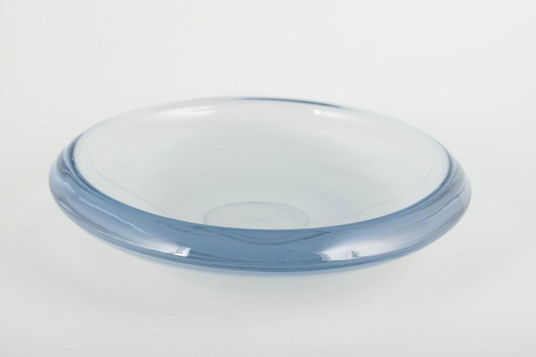 Scandinavian glassworksArt glass bowl, 1970s.