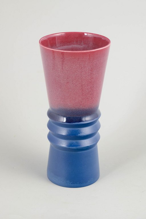 Richard Manz, unique vase.