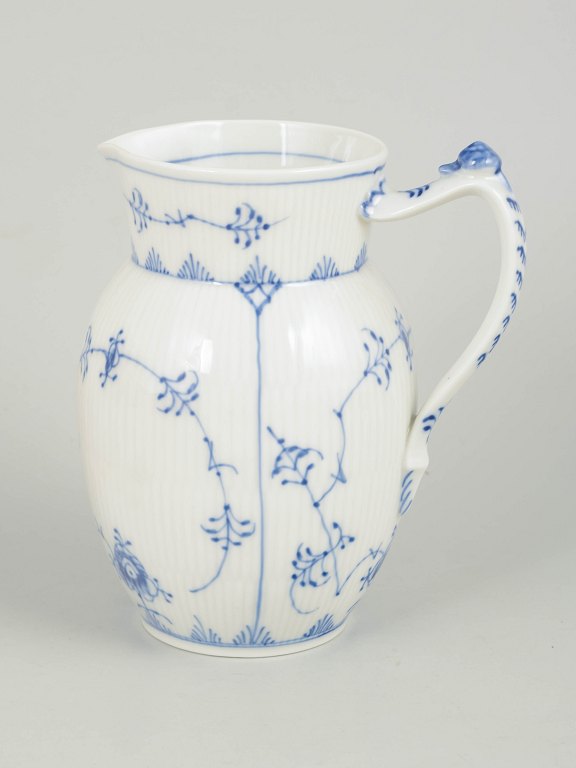 Royal Copenhagen Musselmalet Riflet, kande.
