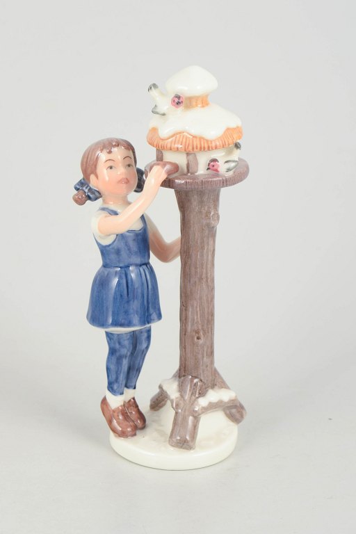 Royal Copenhagen figur, pige ved fuglehus.