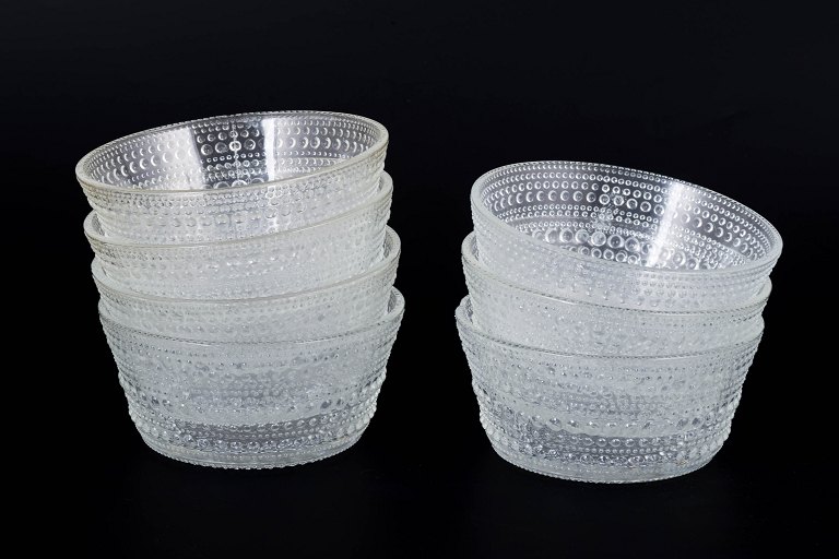 Oiva Toikka for Iittala Kastehelmi, set of seven bowls.