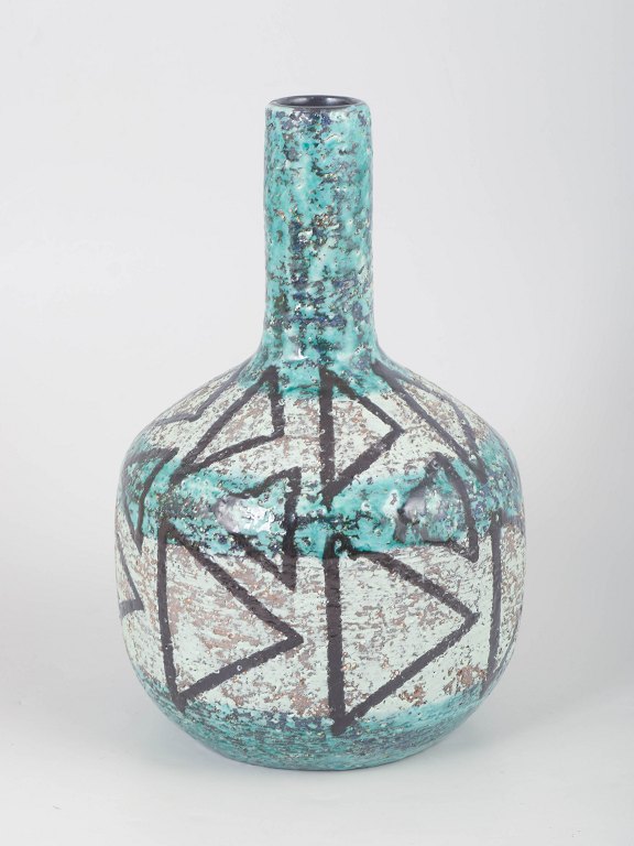 Ingrid Atterberg for Upsala-Ekeby, vase.