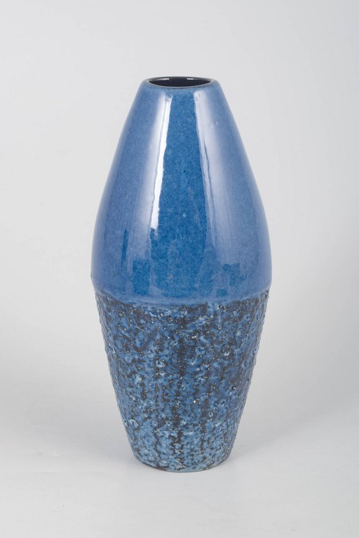 Ingrid Atterberg for Upsala-Ekeby, vase.