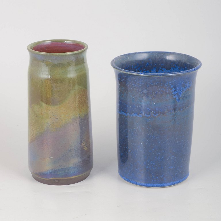 Lotte Glob, pair of vases.